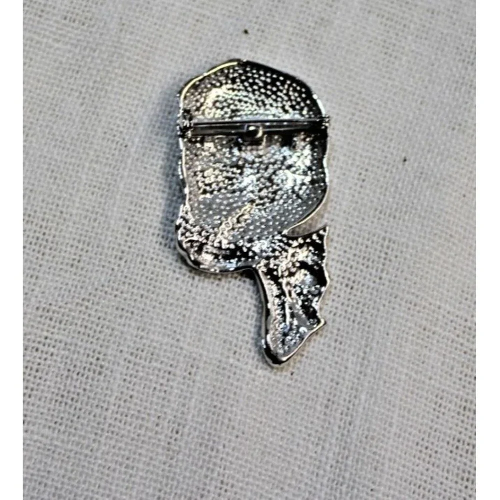Vintage JJ Pewter Woman Face Brooch Scarfed Lady Pin Matte‎ Silver